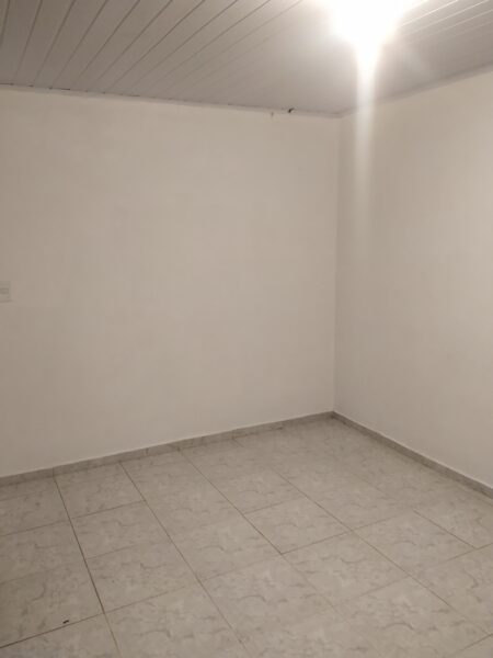 Alugo casa no Boqueirão