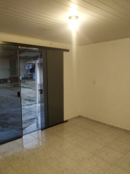 Alugo casa no Boqueirão