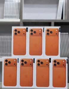 Apple iPhone 17 Pro Max/ 17 Pro - 256GB 512GB 1TB