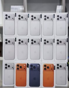 Apple iPhone 17 Pro Max/ 17 Pro - 256GB 512GB 1TB