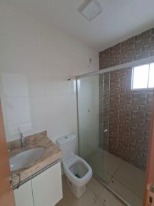 Alugo sobrado What 62 99355-4385