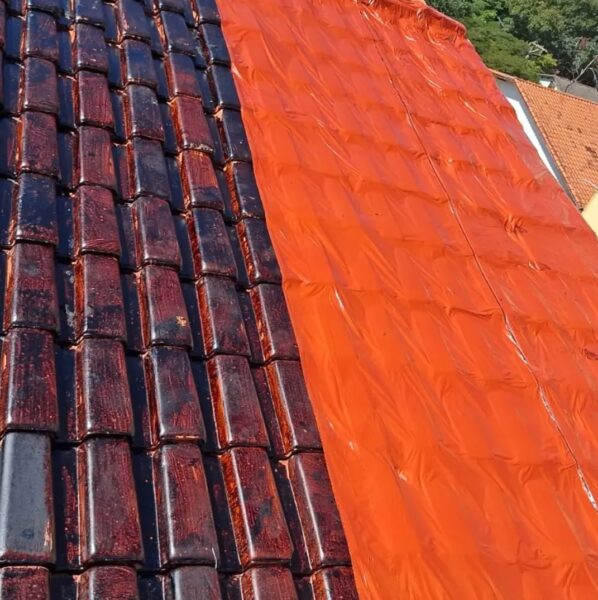 IMPERMEABILIZAÇÃO DE TELHADOS E LAJES. RESIDENCIAL/COMERCIAL