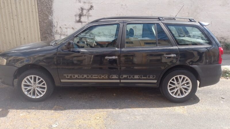 Vende-se veiculo Parati ano 2006, cor preta, R$ 21.000 (vinte e um mil reais) Contato (31) 99198.3489